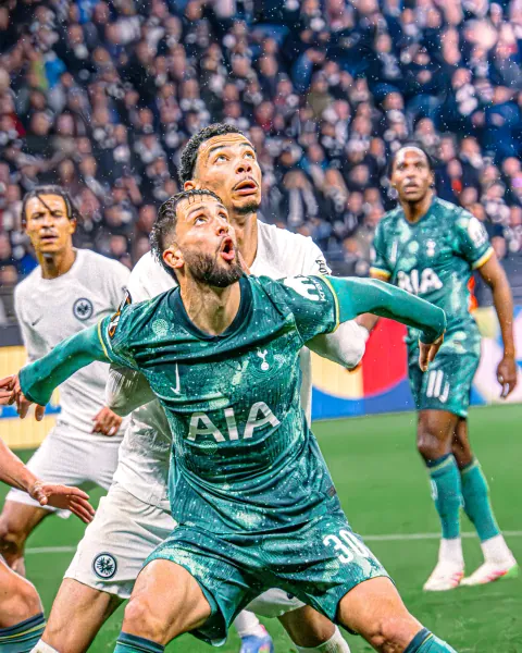 Ambiance du Deutsche Bank Park lors d'Eintracht Francfort – Tottenham