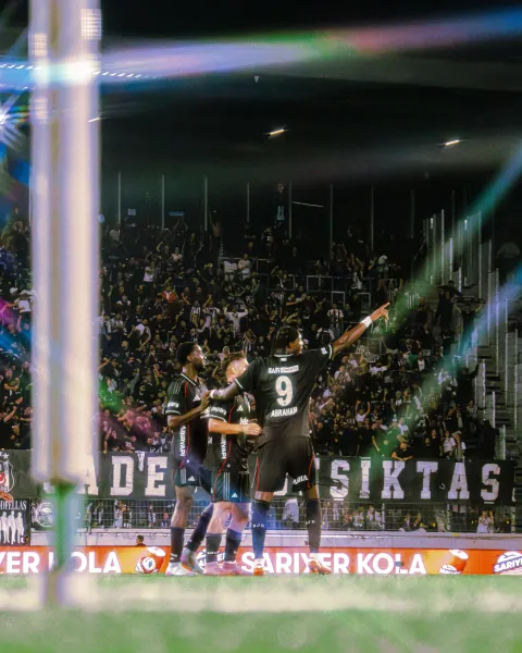 Lausanne-Sport – Besiktas, barrages de Conference League à la Tuilière – photo 10 sur 23