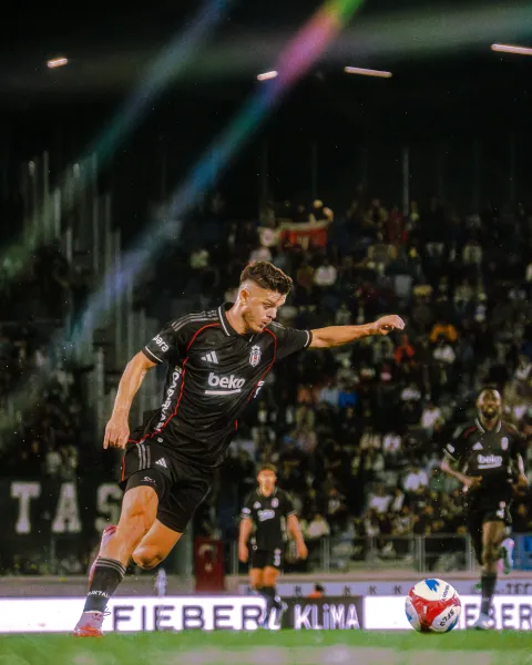 Lausanne-Sport – Besiktas, barrages de Conference League à la Tuilière – photo 11 sur 23