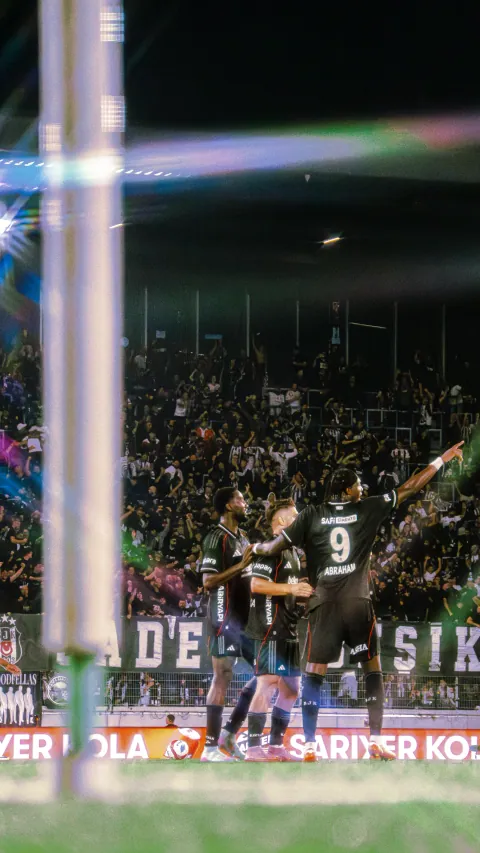 Lausanne-Sport – Besiktas, barrages de Conference League à la Tuilière – photo 21 sur 23