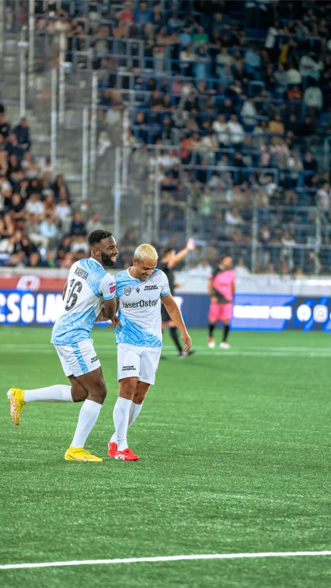 Match de gala caritatif à la Tuilière, Team Nicocapone – Team Bougheraba – photo 25 sur 41